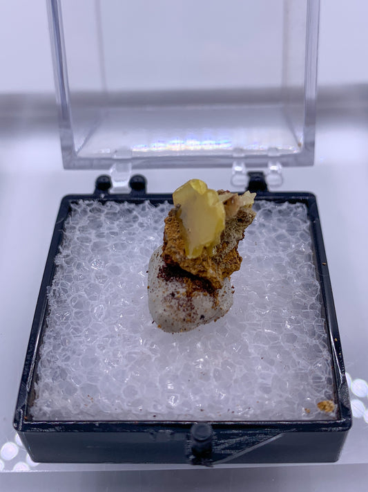Wulfenite